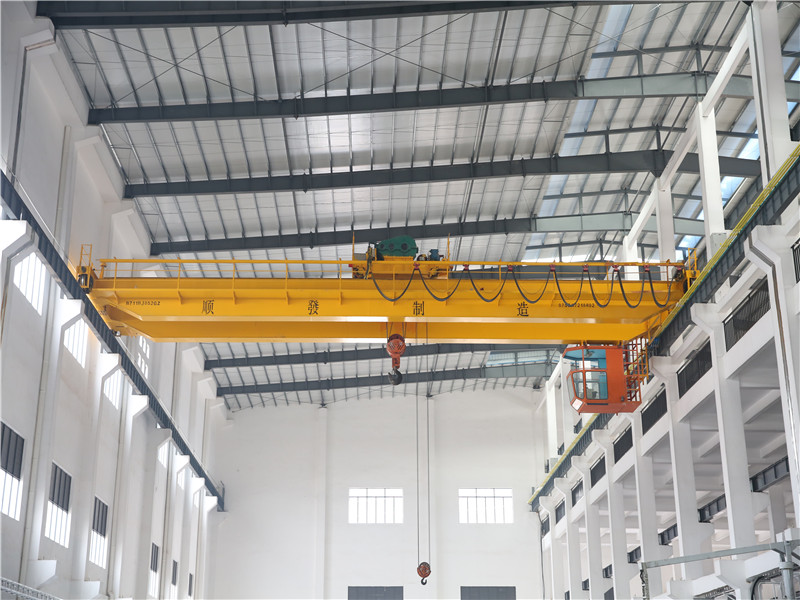 QD型通用橋式起重機(jī)-3.jpg QD型通用橋式起重機(jī)